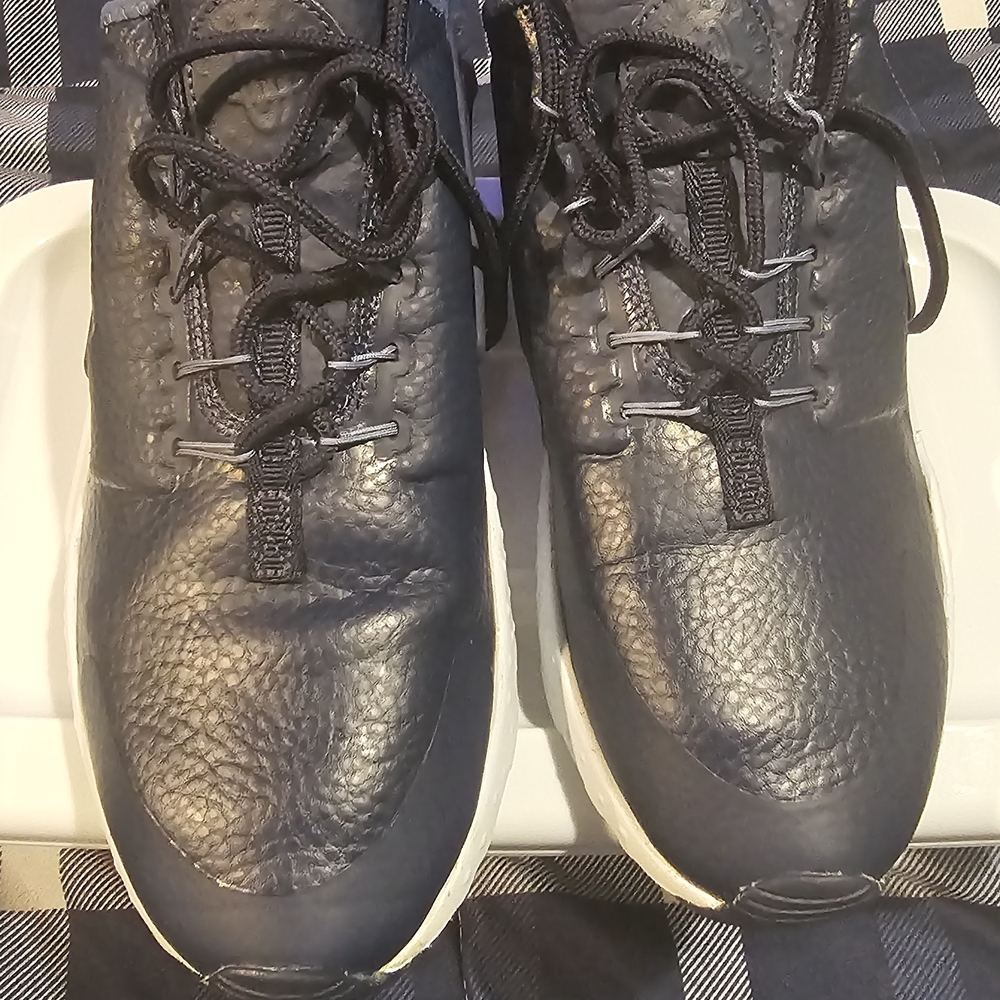 Nike Women's Black Sneakers